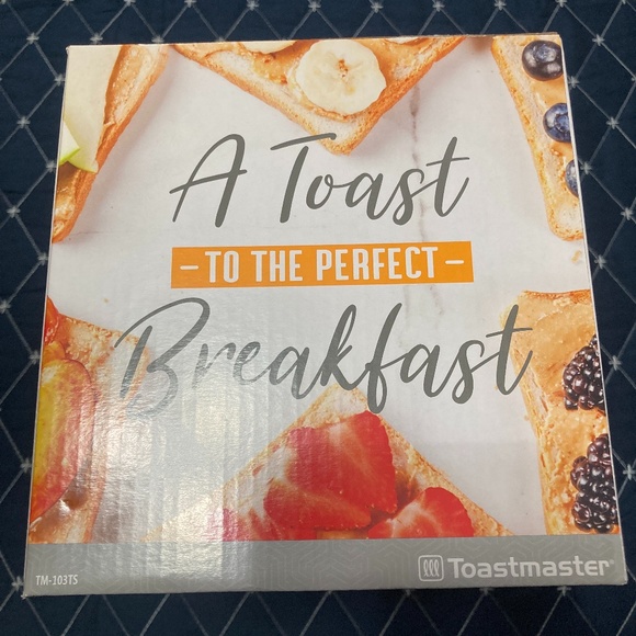 Toastmaster Two Slice Toaster, Black, Cool Touch, Wide Slots-New! - Picture 5 of 5